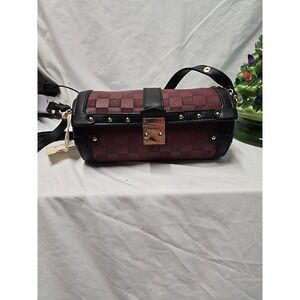 Kayla + Ava KUW2901 Berry Black Purse TKW0136 NWT Round Customizable Strap